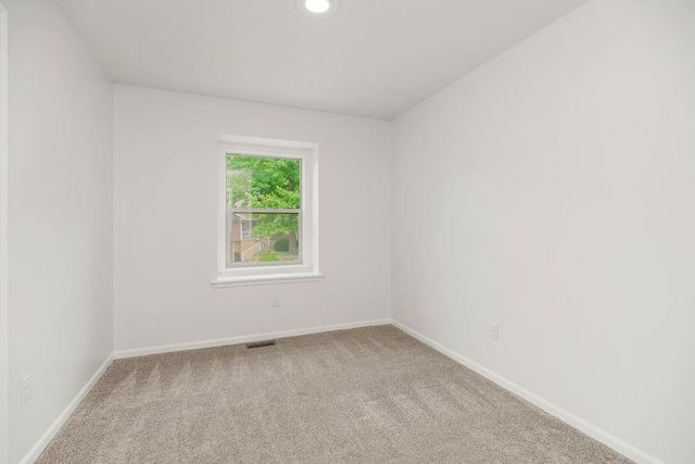 2133 NE Chipman Road, Lee's Summit, MO 64086