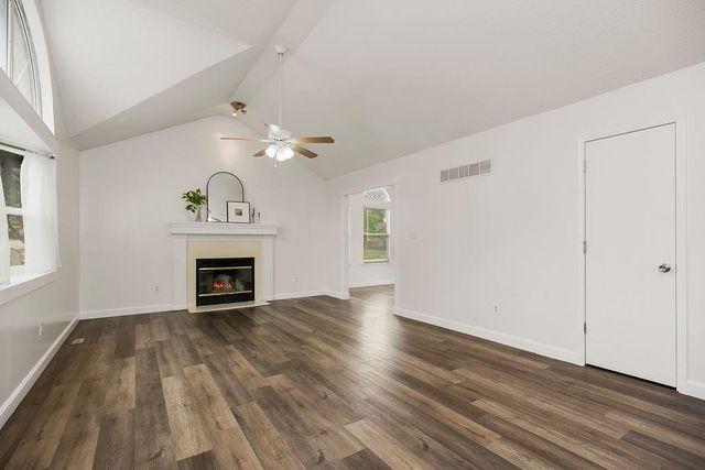 2133 NE Chipman Road, Lee's Summit, MO 64086