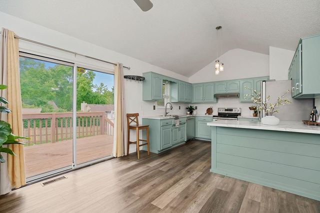 2133 NE Chipman Road, Lee's Summit, MO 64086