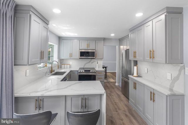 13338 POINT RIDER LN, Herndon, VA 20171