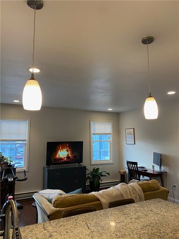 41 America Street, Providence, RI 02903