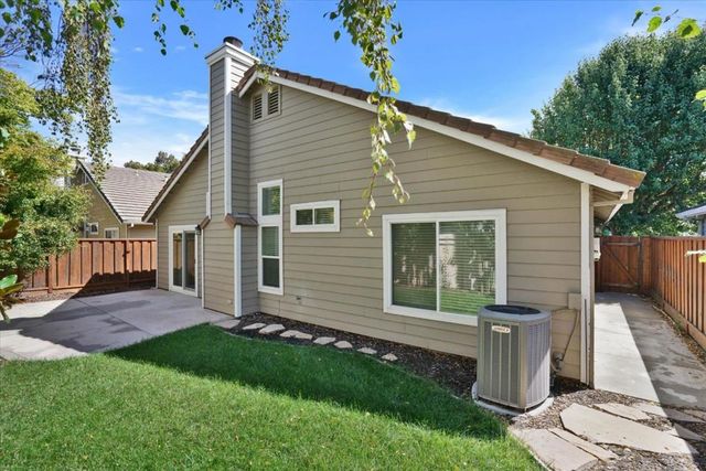282 Trenton Circle, Pleasanton, CA 94566