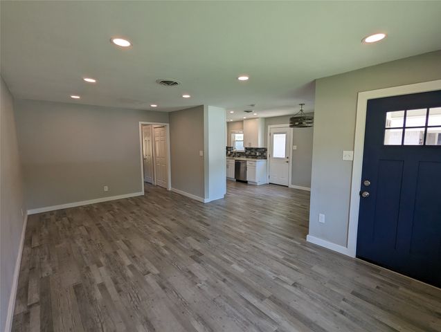 10008 Olmos Drive, Dallas, TX 75218