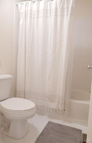 8171 Cheltenham Court, Hamilton Twp, OH 45039