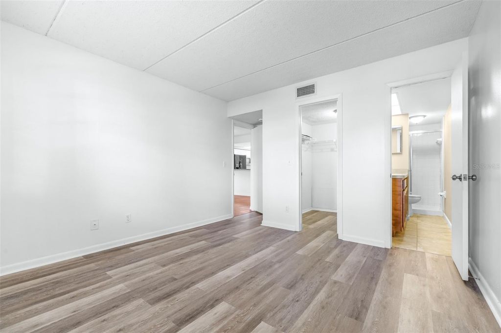 Image 24 of property listing at 1000 TARPON WOODS BOULEVARD 503, Palm Harbor, FL 34685