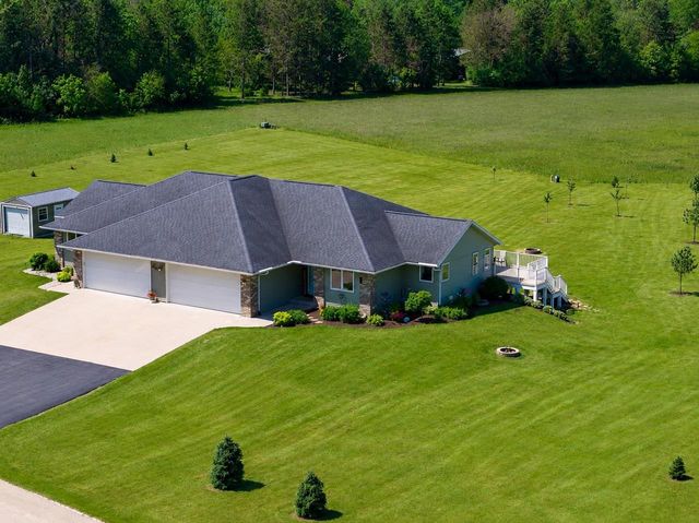 N4035 Ace Court, Brodhead, WI 53520