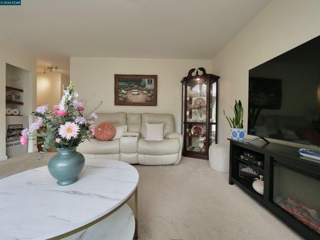 2180 Geary Rd 20, Pleasant Hill, CA 94523