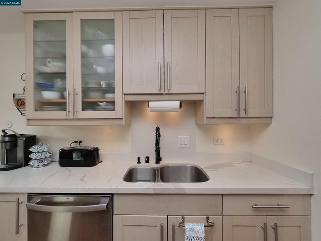 2180 Geary Rd 20, Pleasant Hill, CA 94523