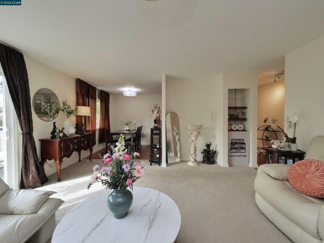 2180 Geary Rd 20, Pleasant Hill, CA 94523