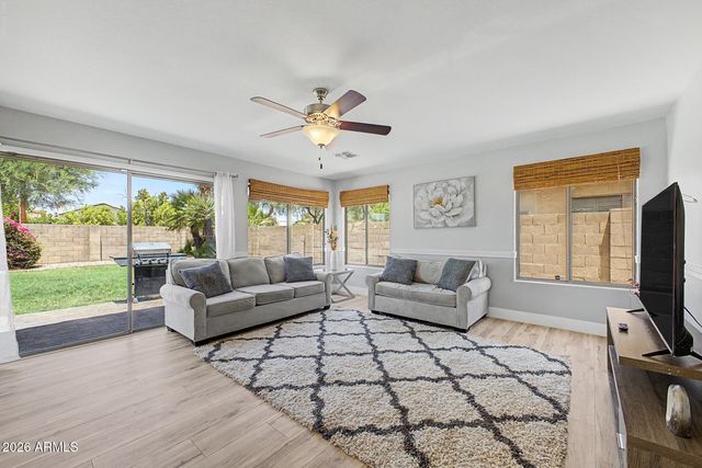 1848 E ASPEN Way, Gilbert, AZ 85234