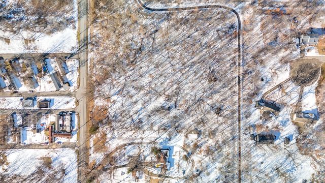 3240 W 53rd Avenue, Merrillville, IN 46410