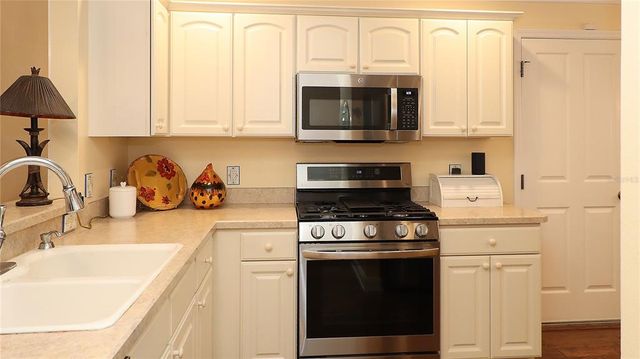 1089 ISLE OF PALMS PATH, The Villages, FL 32162