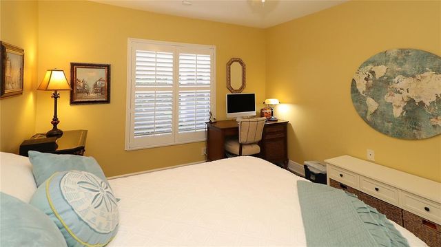 1089 ISLE OF PALMS PATH, The Villages, FL 32162