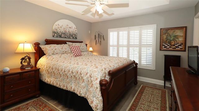 1089 ISLE OF PALMS PATH, The Villages, FL 32162