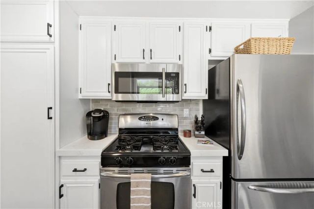 28603 Applewood Lane, Castaic, CA 91384
