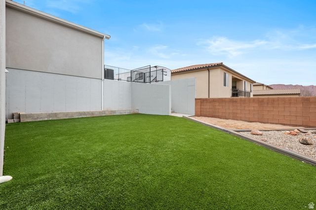 1448 BOOMERS LOOP, Santa Clara, UT 84765