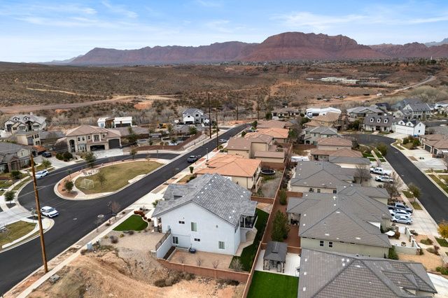 1448 BOOMERS LOOP, Santa Clara, UT 84765