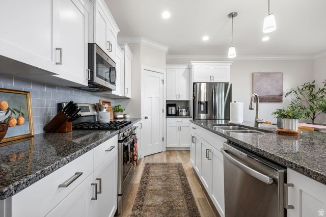 1448 BOOMERS LOOP, Santa Clara, UT 84765