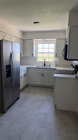 606 RIDGEWOOD AVENUE, Dundee, FL 33838