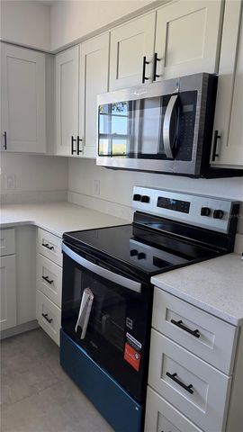 606 RIDGEWOOD AVENUE, Dundee, FL 33838