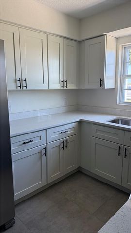606 RIDGEWOOD AVENUE, Dundee, FL 33838