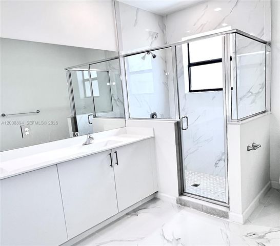 15925 SW SW 2 PL, Pembroke Pines, FL 33027