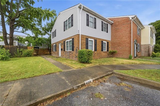 809 S Buckingham CT, Virginia Beach, VA 23462