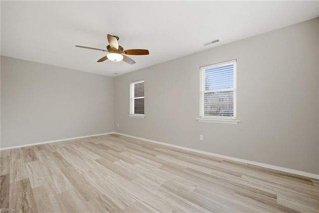 809 S Buckingham CT, Virginia Beach, VA 23462