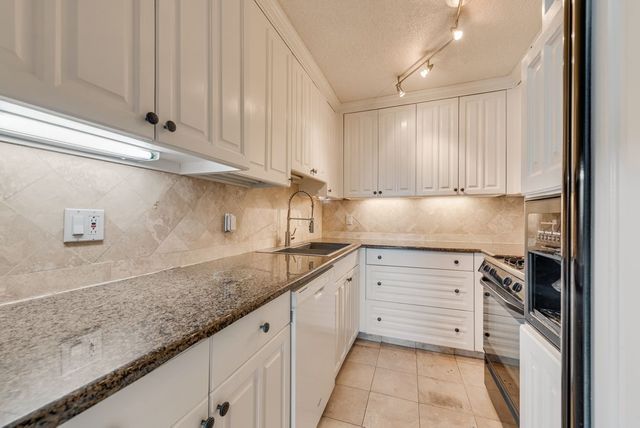 3883 Turtle Creek Boulevard 2014, Dallas, TX 75219