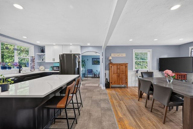 12 Cairnslea Ln, Scituate, MA 02066