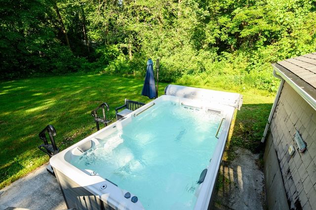12 Cairnslea Ln, Scituate, MA 02066