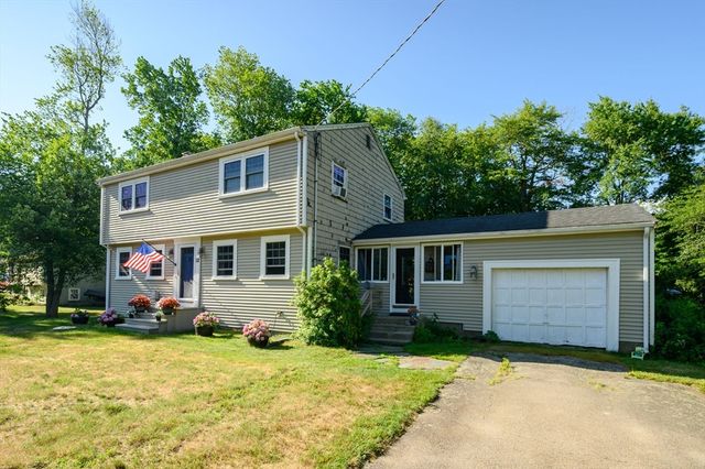 12 Cairnslea Ln, Scituate, MA 02066