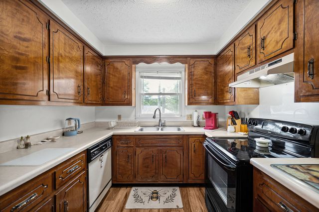 278 Earl Slate Rd, Clarksville, TN 37043