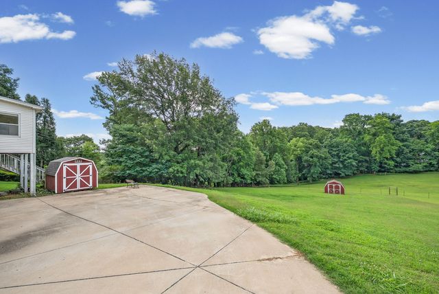 278 Earl Slate Rd, Clarksville, TN 37043