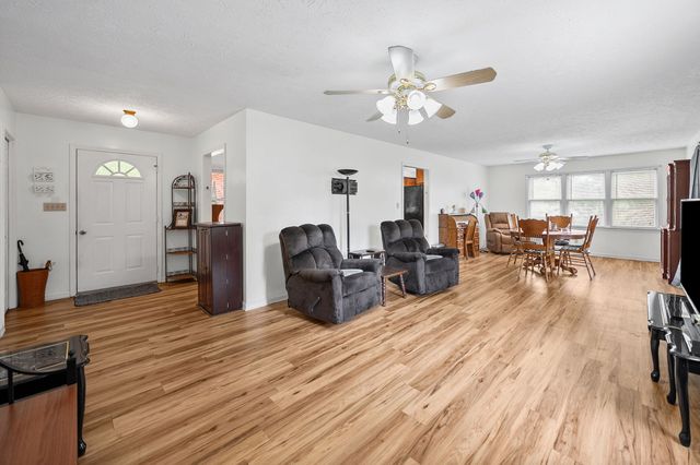 278 Earl Slate Rd, Clarksville, TN 37043