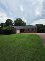278 Earl Slate Rd, Clarksville, TN 37043
