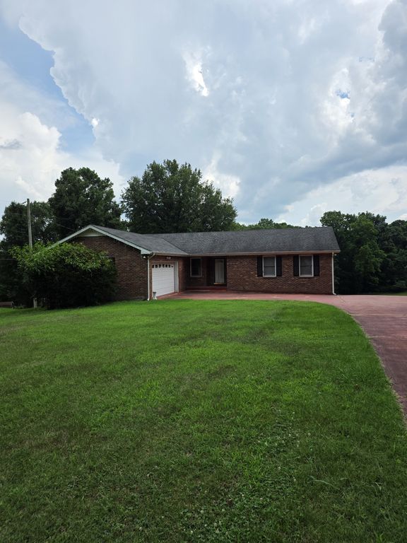 278 Earl Slate Rd, Clarksville, TN 37043