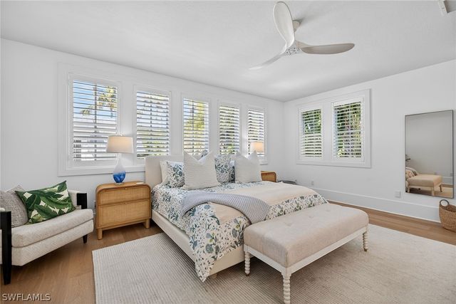 477 3rd AVE S 2, Naples, FL 34102