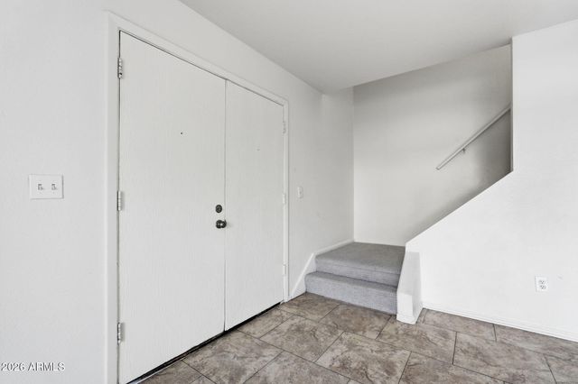 4014 S 44th Way, Phoenix, AZ 85040