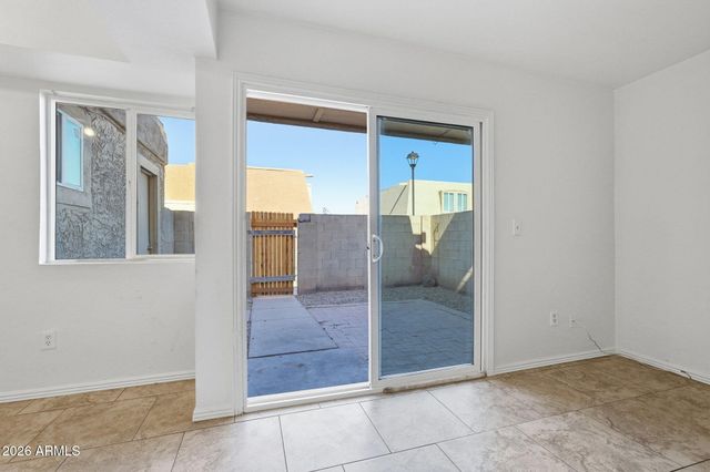 4014 S 44th Way, Phoenix, AZ 85040