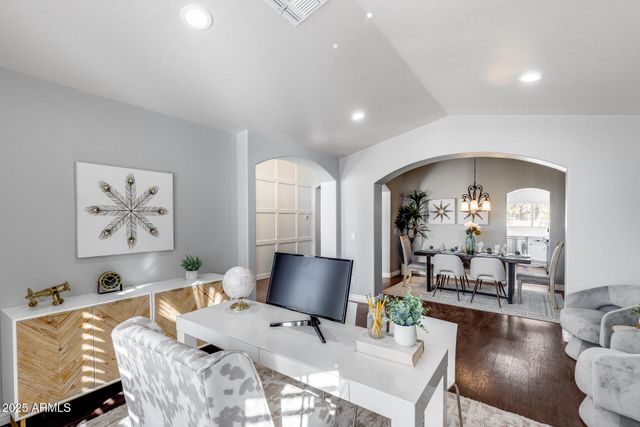 7276 W ORAIBI Drive, Glendale, AZ 85308