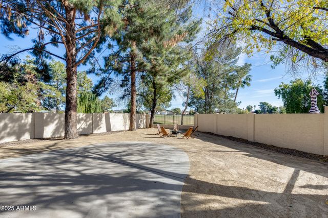 7276 W ORAIBI Drive, Glendale, AZ 85308