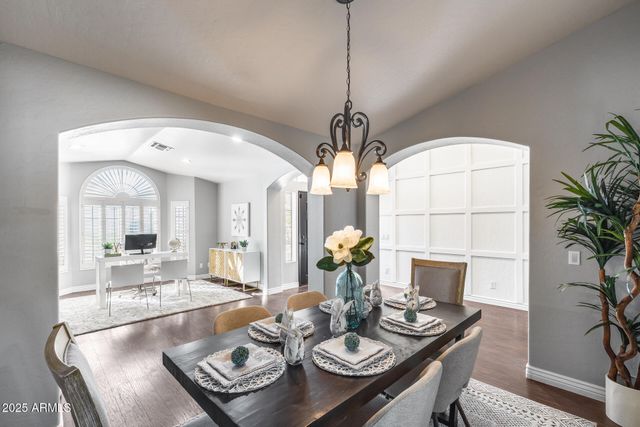 7276 W ORAIBI Drive, Glendale, AZ 85308