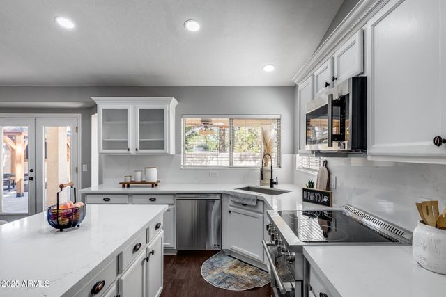 7276 W ORAIBI Drive, Glendale, AZ 85308