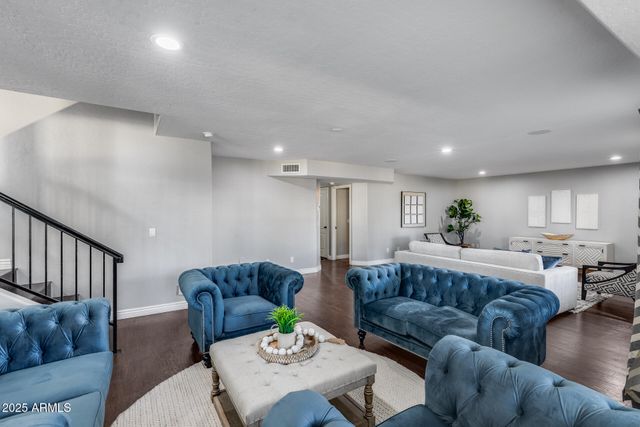 7276 W ORAIBI Drive, Glendale, AZ 85308