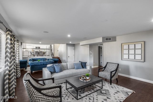 7276 W ORAIBI Drive, Glendale, AZ 85308