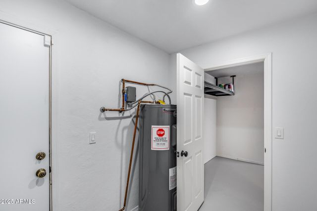 7276 W ORAIBI Drive, Glendale, AZ 85308