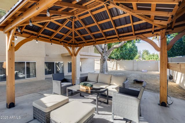 7276 W ORAIBI Drive, Glendale, AZ 85308