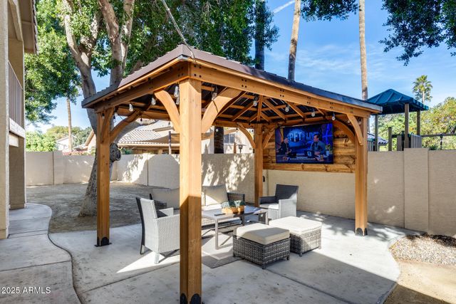 7276 W ORAIBI Drive, Glendale, AZ 85308