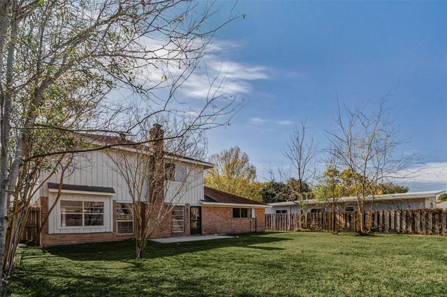 12710 Westleigh Drive, Houston, TX 77077